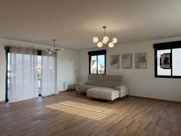 Maison 3 pièces 94 m²