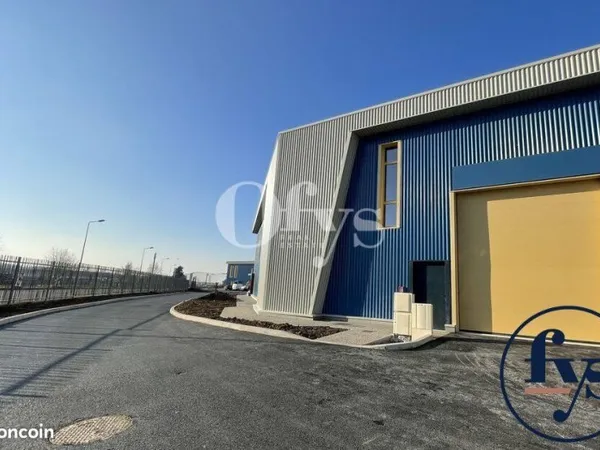 Local d'activité 407 m²