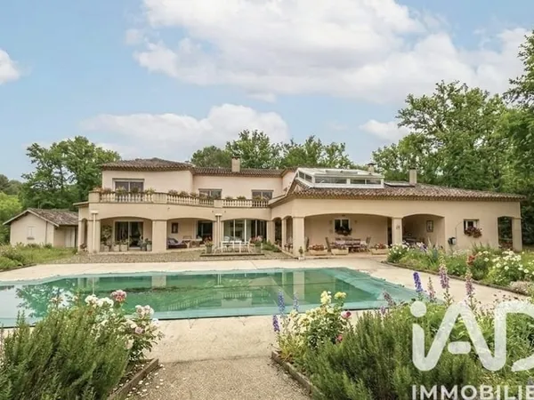 Vente Maison/villa 8 pièces