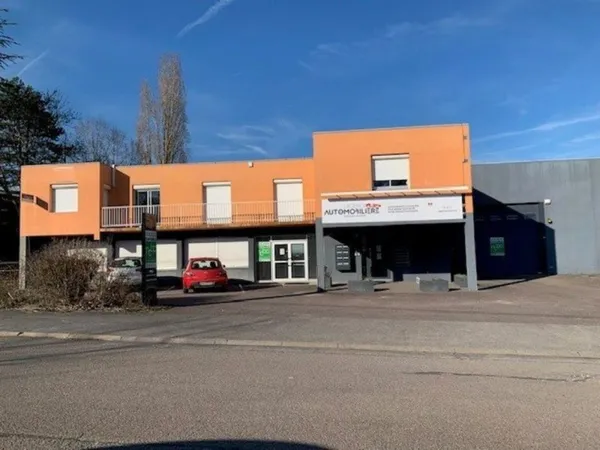 A VENDRE - ENSEMBLE IMMOBILIER