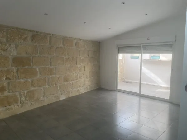 À vendre Appartement de charme 76 m2 T3 avec terrasse Maug