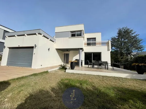 Maison 6 pièces de 167 m2 à MONTPELLIER