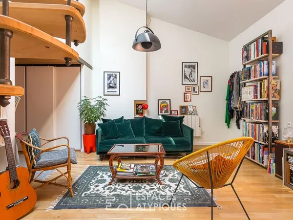 Appartement calme et baigné de lumière en dernier étage.