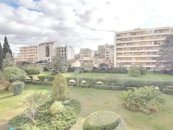 Appartement 4 pièces 100 m²