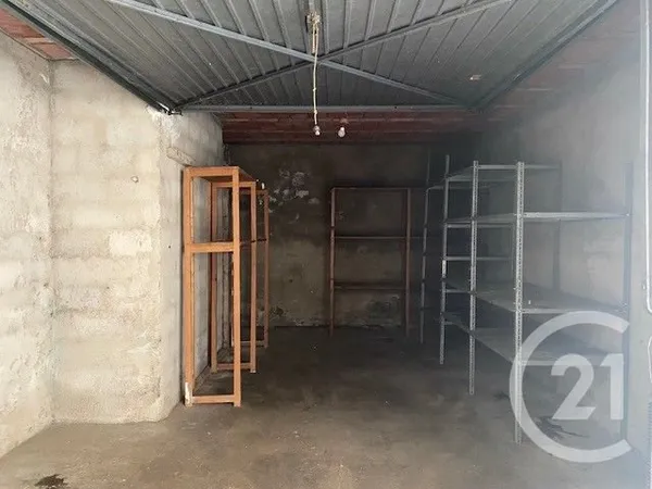 Parking 20 m²
