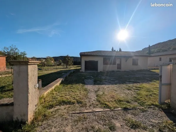 Maison à louer - FEUILLA