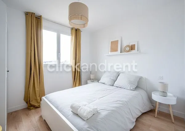 Chambre à louer dans une très belle colocation proche du RER.