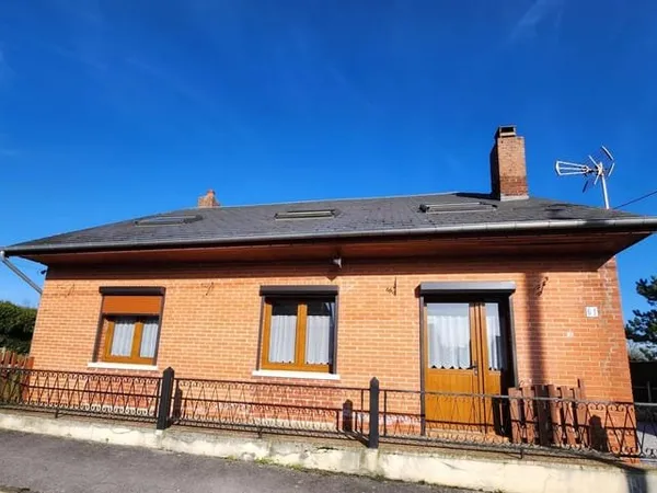 Plain pied individuel avec 2 garages