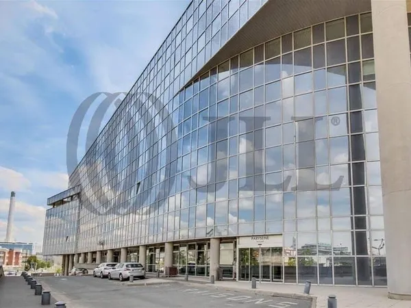 Local d'activité 3249 m²