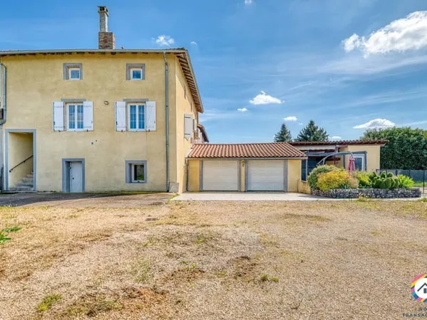 Maison T5 - 285m² - 250 000euros - La Chapelle de Guinchay