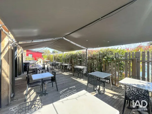 Immeuble commercial 180 m²