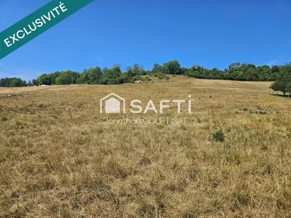 Terrain constructible de 1500m²