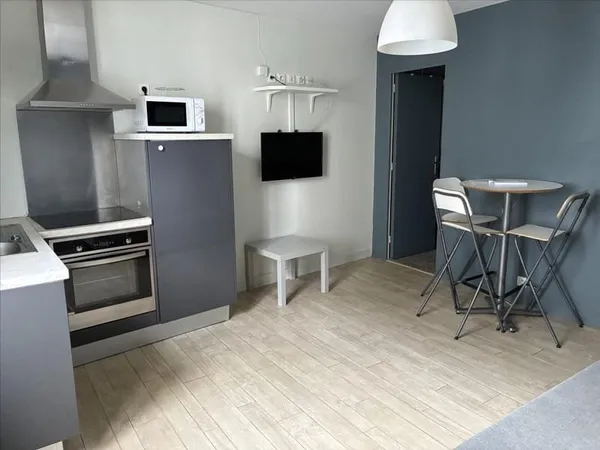 ANGOULEME BUSSATTE - STUDIO MEUBLE