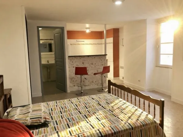 appt meublé 29m2 proche Airbus, calme, bien agencé , lumineux