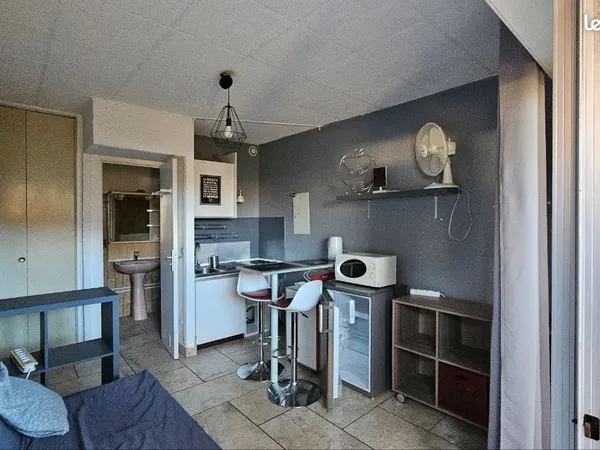 Studio meublé