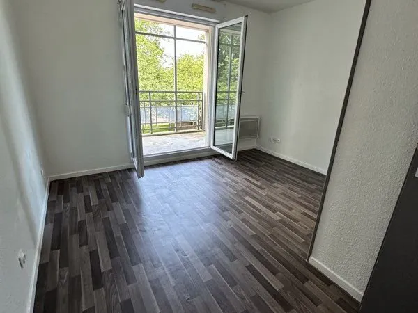 Studio 18m2 proche campus Bridoux