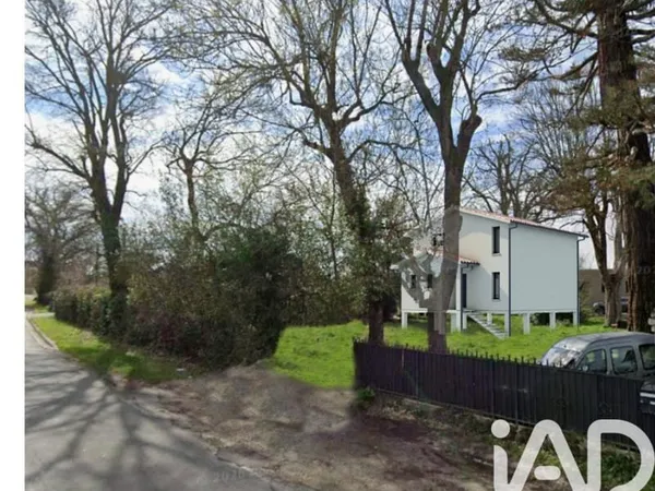Terrain 580 m²