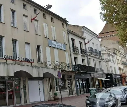 Bâtiment 309 m²