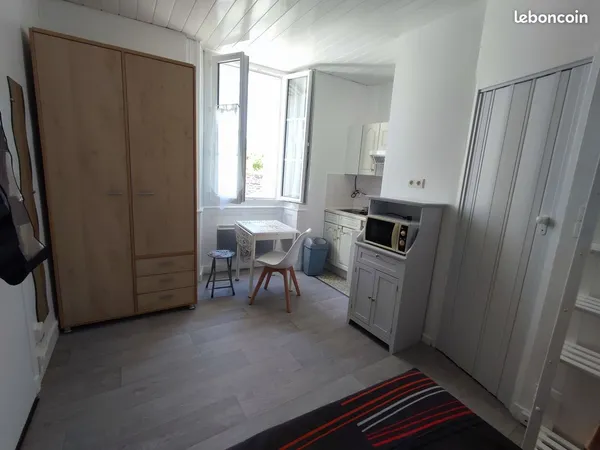Studio meublé 15 m2 - RUE PARIS/THABOR pour étudiant(e)