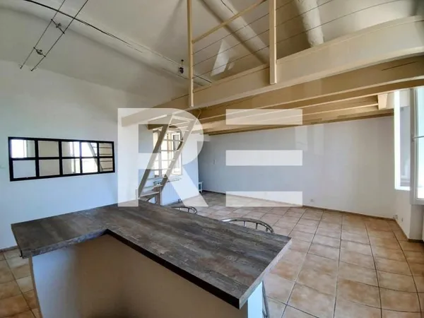 Vente Appartement 3 Pièces 71M2 Entièrement Rénové