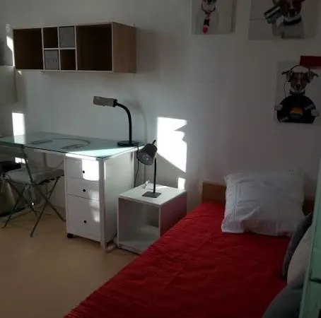 Chambre 1 pièce 12 m²