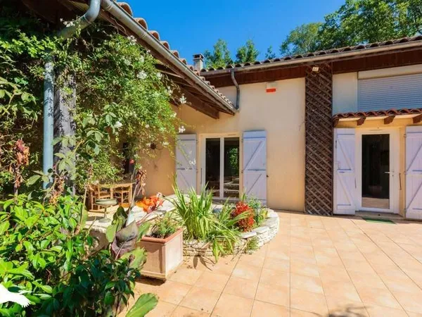 Maison de plain-pied 4 pièces 154 m²