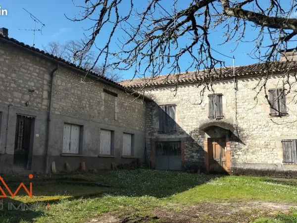 Maison 12 pièces 280 m²