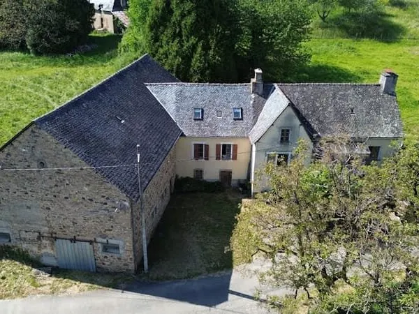 Propriété 5 pièces 131 m²