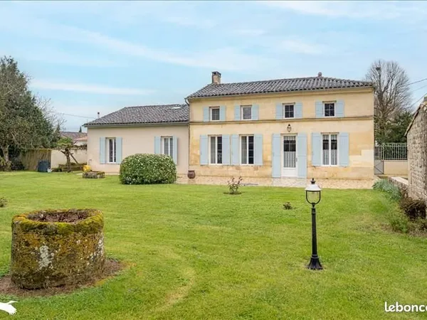 Maison 7 pièces 201 m²