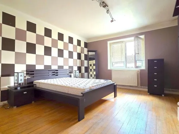 Maison 6 pièces 150 m²