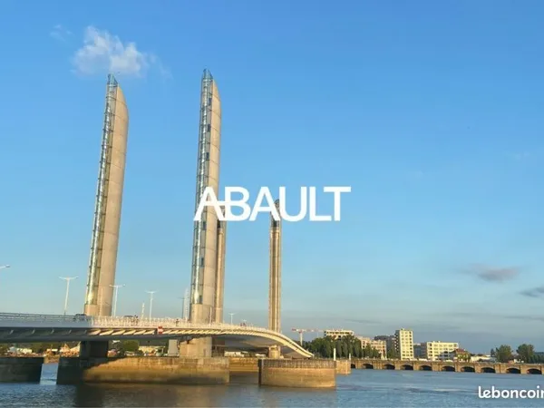 Bureaux 1000 m² BORDEAUX