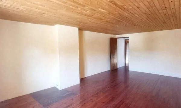 À La Tourette, maison de 84m2 , trois pièces