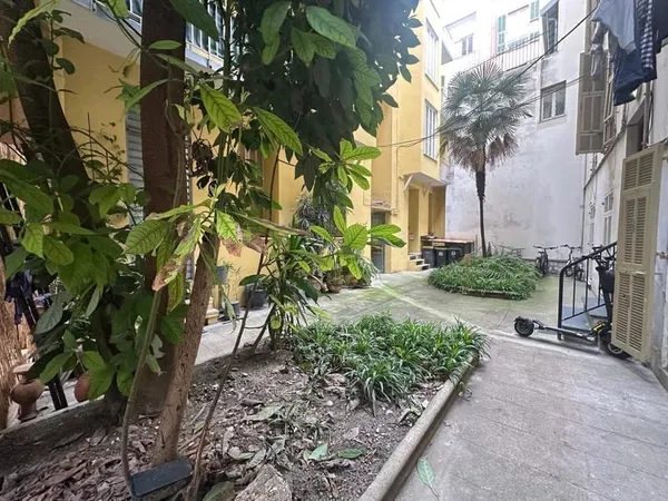 Nice - Rue de Paris | 2 pièces 38 m² au calme absolu