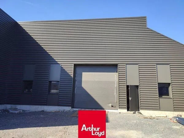 Local d'activité 480 m²