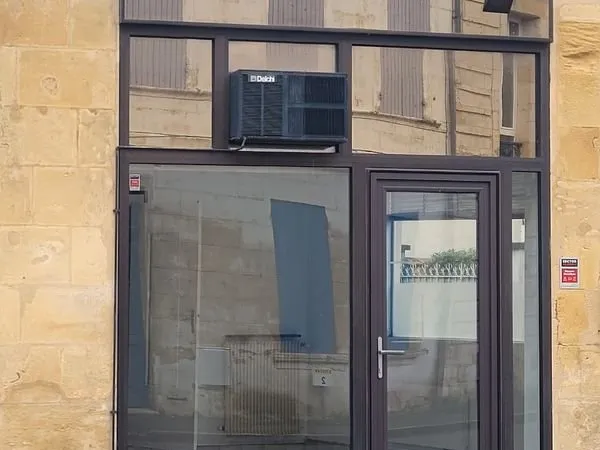 Local commercial centre ville