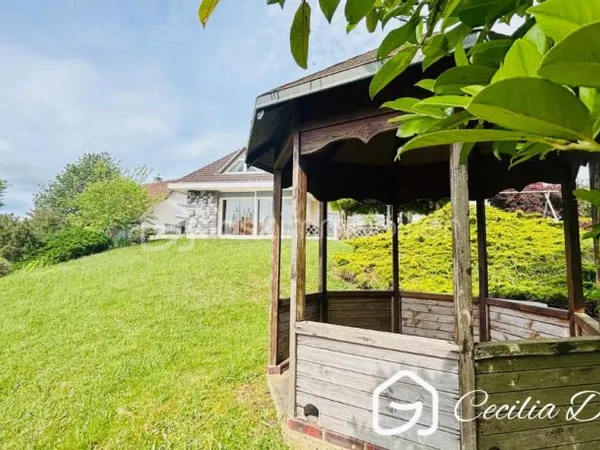 Maison 7 pièces 210 m²