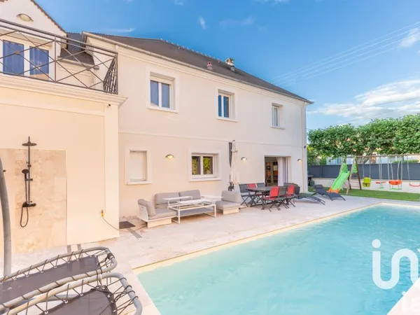 Maison 7 pièces 180 m²