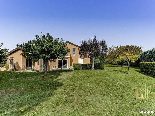 Maison 6 pièces 150 m²