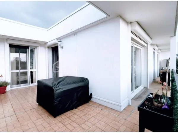 Beau T4 avec terrasse