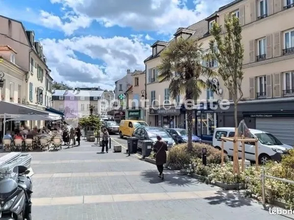 Commerce beauté/coiffure 90 m²
