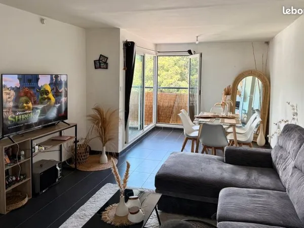 Loue appartement t2 meuble en ville de saint joseph