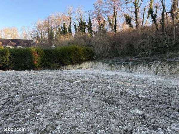🌿 Un terrain rare pour donner vie à votre projet de maison 🌿