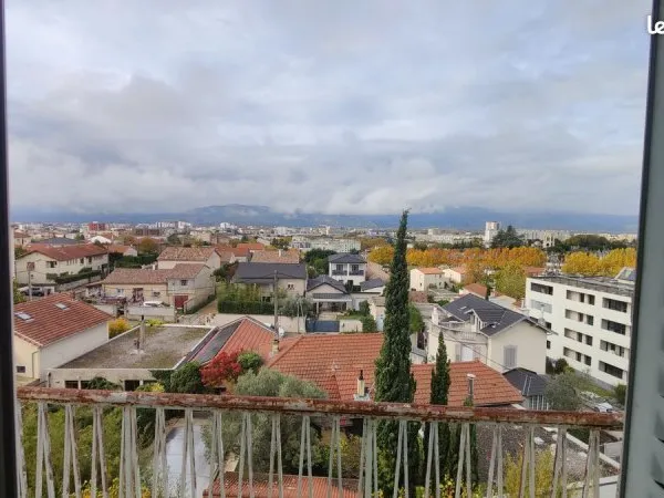 [DIRECT PROPRIÉTAIRE] T3 avec Vue Exceptionnelle sur Crussol - Valence Prix : 109 000 | 4ème et Dern