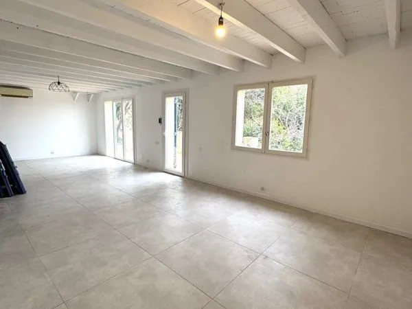 Maison Location Marseille 4p 125m² 1950€