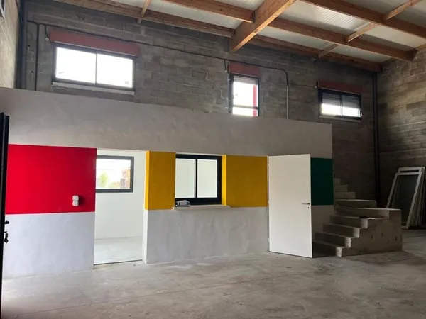 Bureaux 2 pièces 150 m²