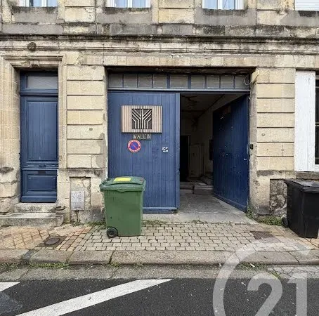 Local 295 m²