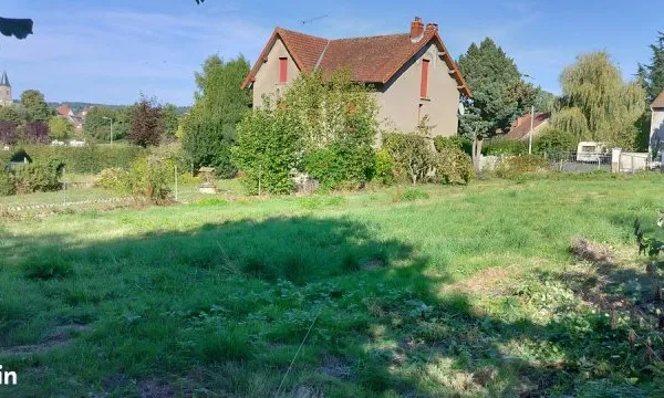 Terrain constructible - PIONSAT - 686m2