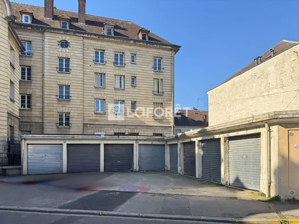 Parking 13 m²
