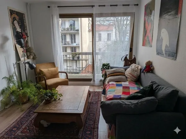 Loue appartement 40m² Paris 14ème 22 juillet 2026 au 2 septembre