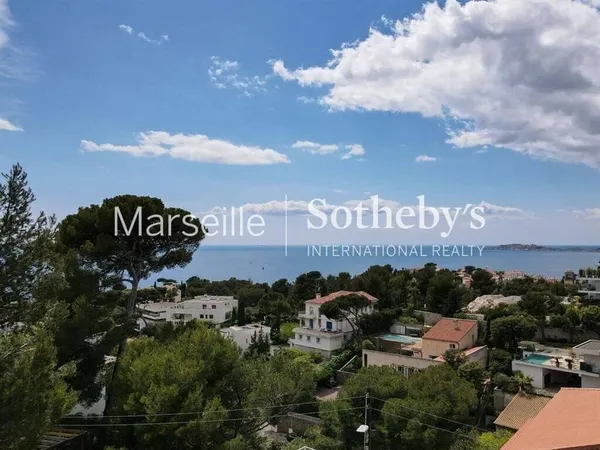 Terrain constructible 1019 m²